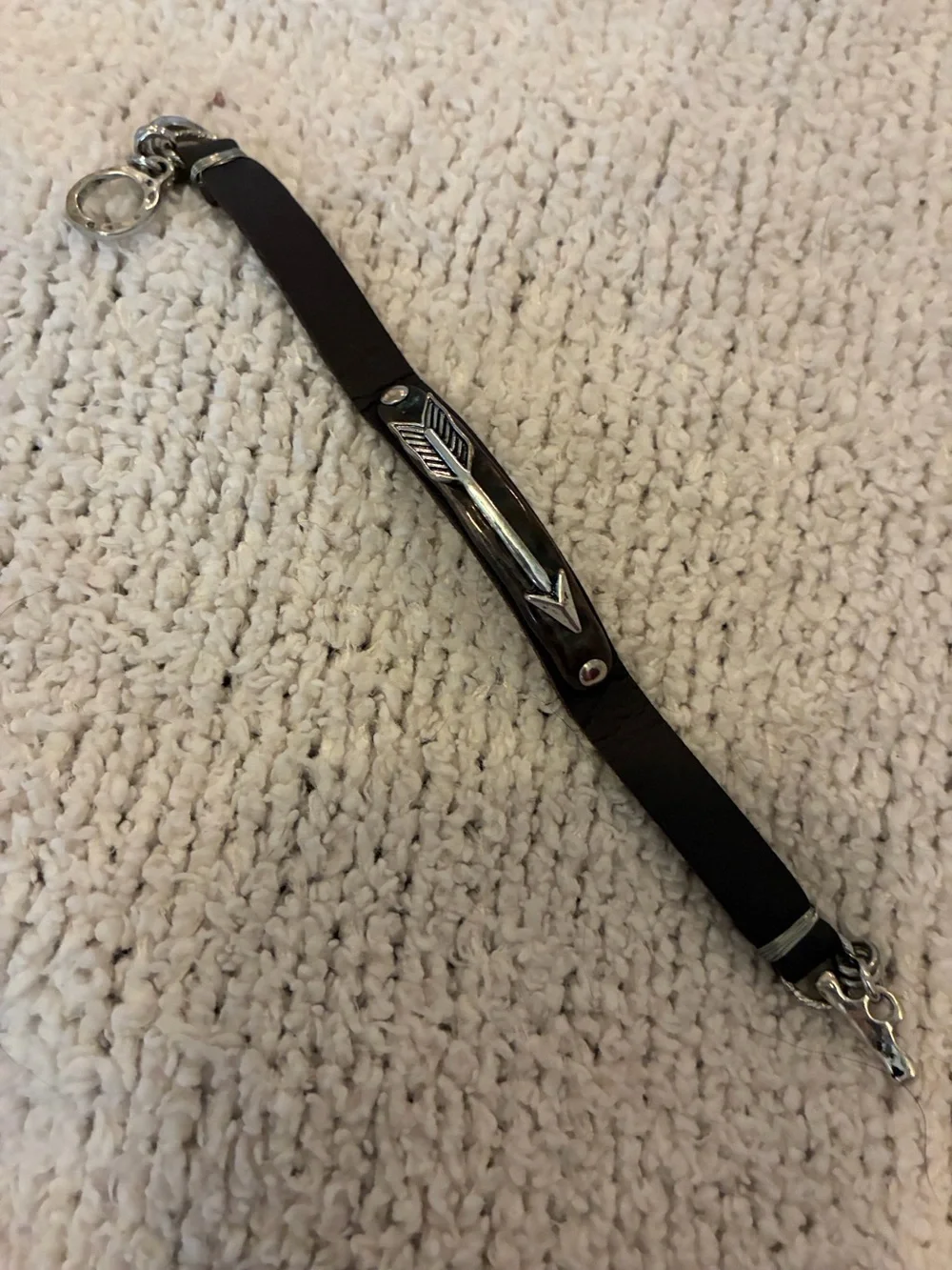 Unisex Black Leather Arrow Accent Bracelet - Unbranded